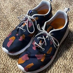 Womens Nike Sneakers Sz 11